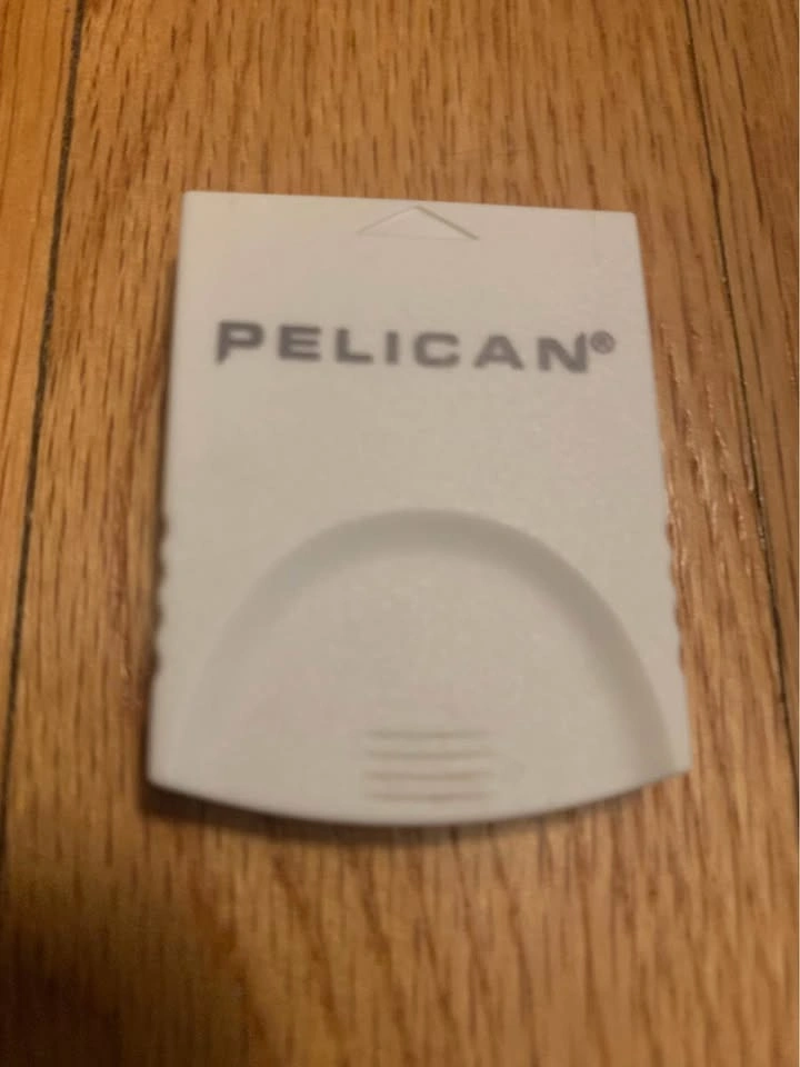 Pelican Brand GameCube memory card / VG condition