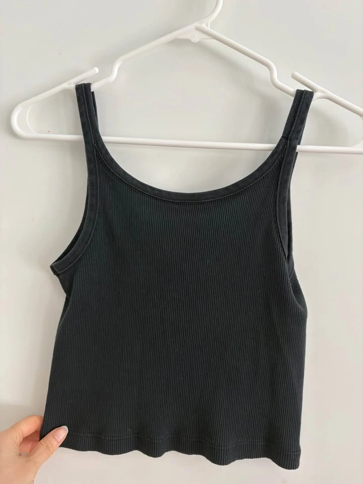 Brandy Melville Ribbed Tank Top (One Size) - photo 2