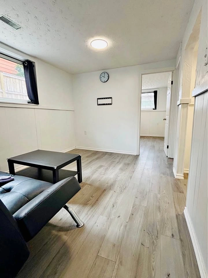 2 Beds 1 Bath - House