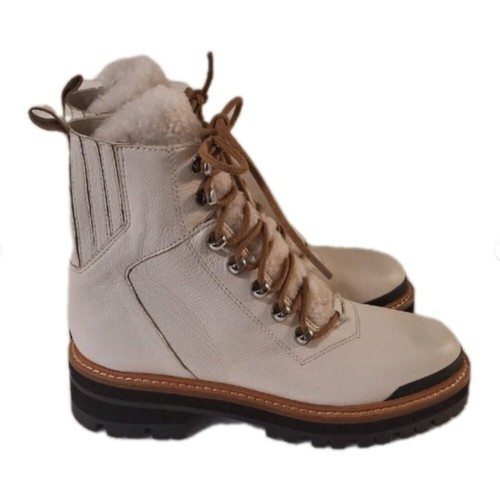 MARC FISHER IZZIE WINTER WHITE LUGSOLE ANKLE BOOT SIZE 6M NWT