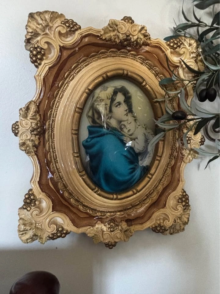 Vintage Ornate Framed Madonna and Child Art - photo 2