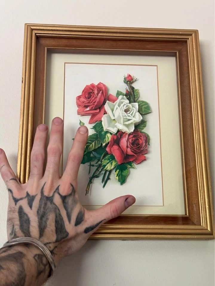 Vintage 3D Paper Tole Rose Art in Gold and Wood Frame - photo 4