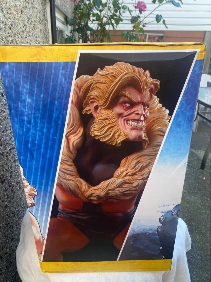 Marvel Premium Format Sabertooth Statue #0766/1250 New Sealed - photo 5