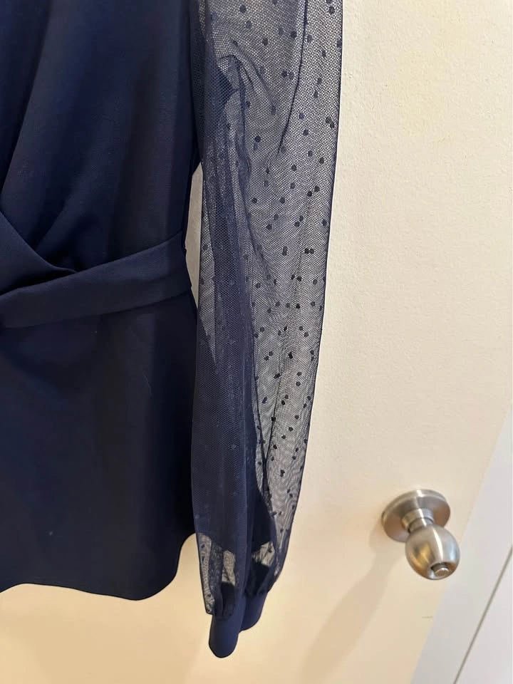 Navy blue belted top - photo 3