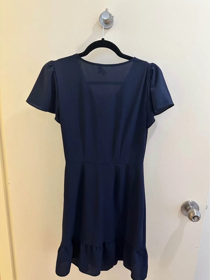 1.State ruched faux wrap dress - photo 3