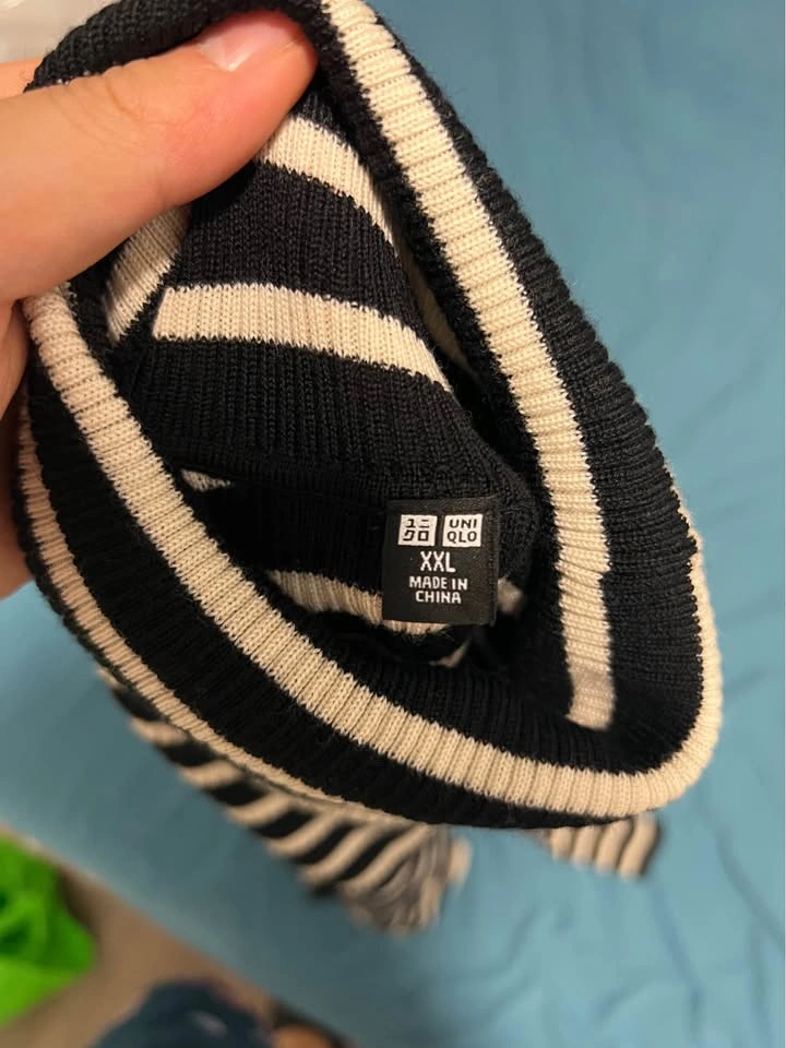 Uniqlo Ribbed Striped Turtleneck - Size XXL (Runs Small) - photo 2