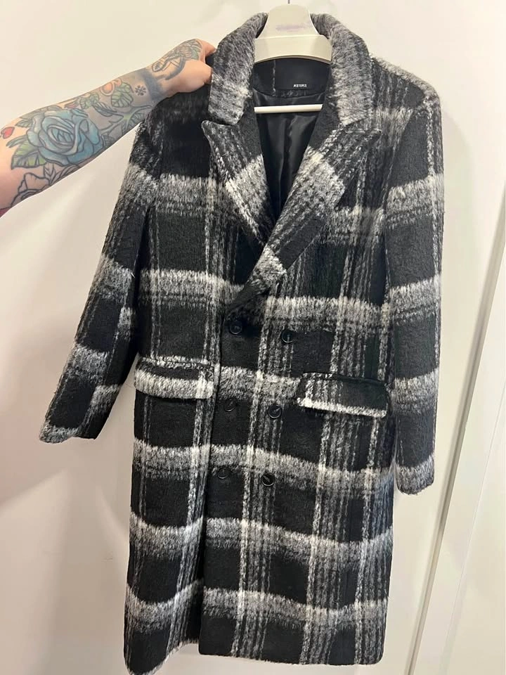 Moving Sale! Brand New Korean Plaid Wool Coat (Unisex) - Size M