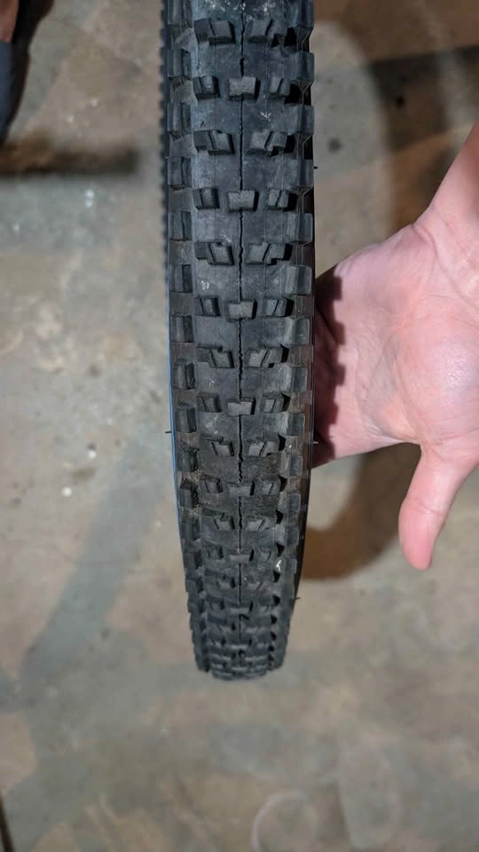 Good MTB Parts and a good Duro tire 26" - photo 2