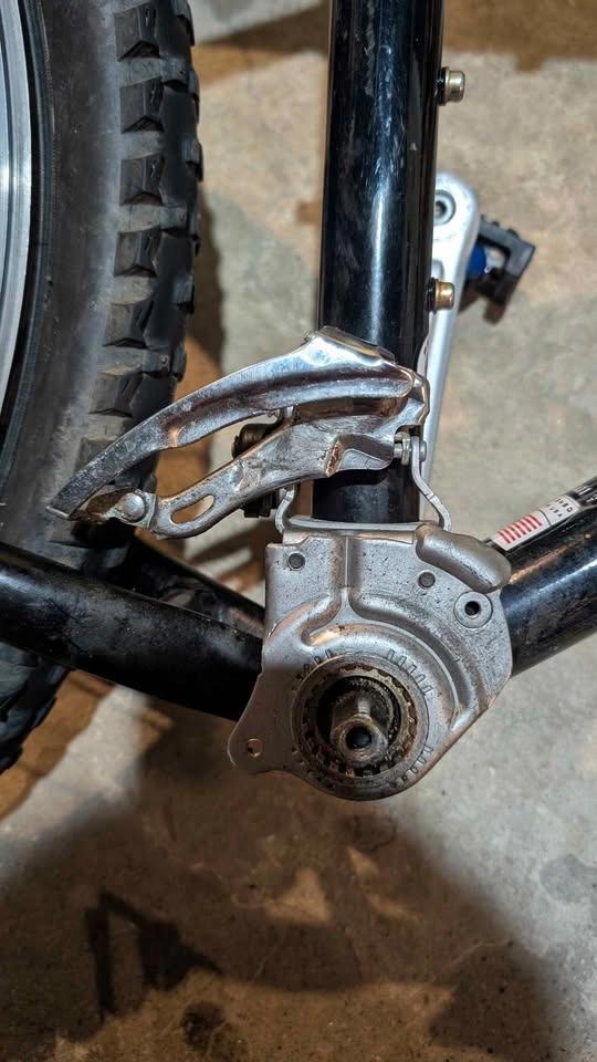 Good MTB Parts and a good Duro tire 26" - photo 3