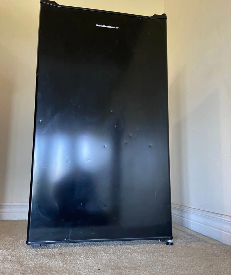 Fridge - Black Hamilton Beach 6 cubic feet - photo 2