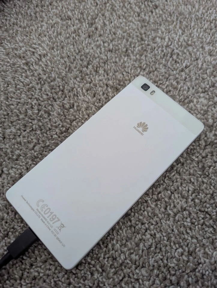Huawei P8 Lite (16GB, Dual SIM) – Reliable Budget Smartphone - photo 2