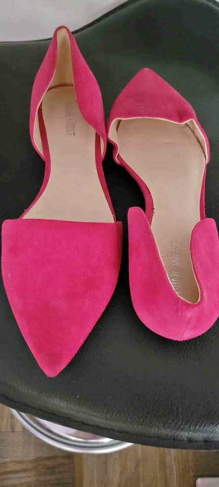 Nine West Suede Flats