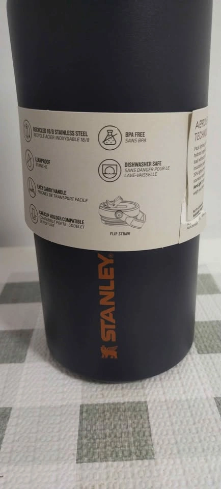 Stanley IceFlow Flip Straw 2.0 Water Bottle 24 oz - photo 2