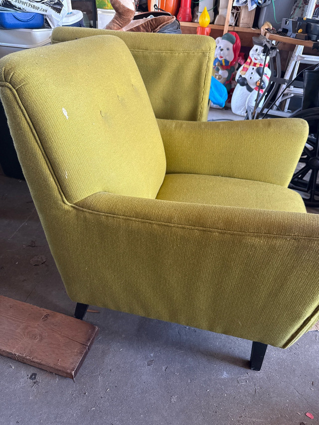 2 identical chairs for indoors - photo 2