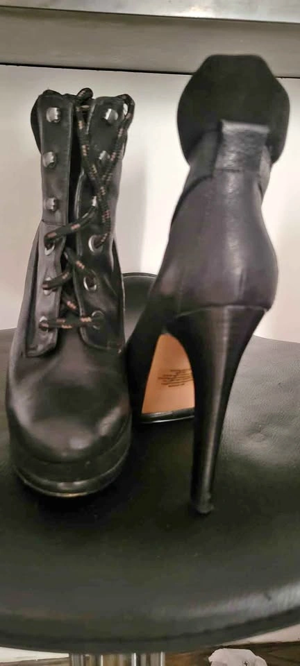 Nine West Platform Boots