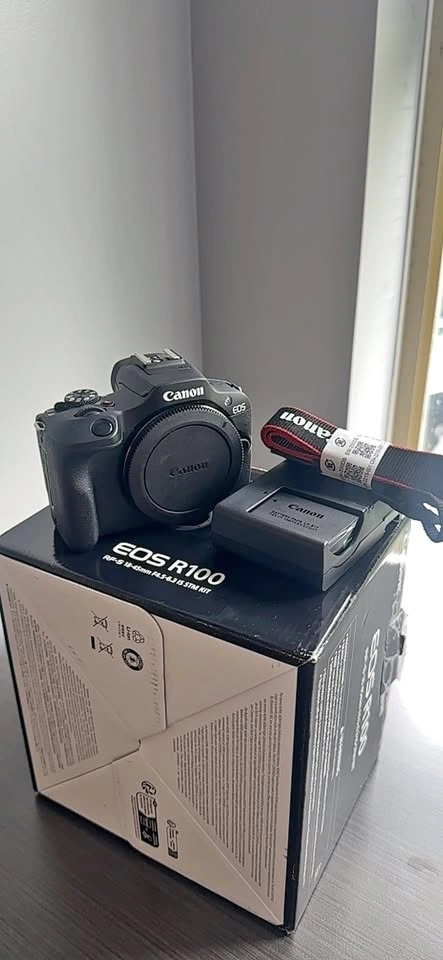Canon EOS R100 Camera