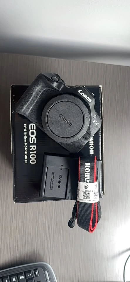 Canon EOS R100 Camera - photo 2
