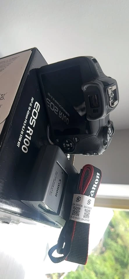 Canon EOS R100 Camera - photo 4