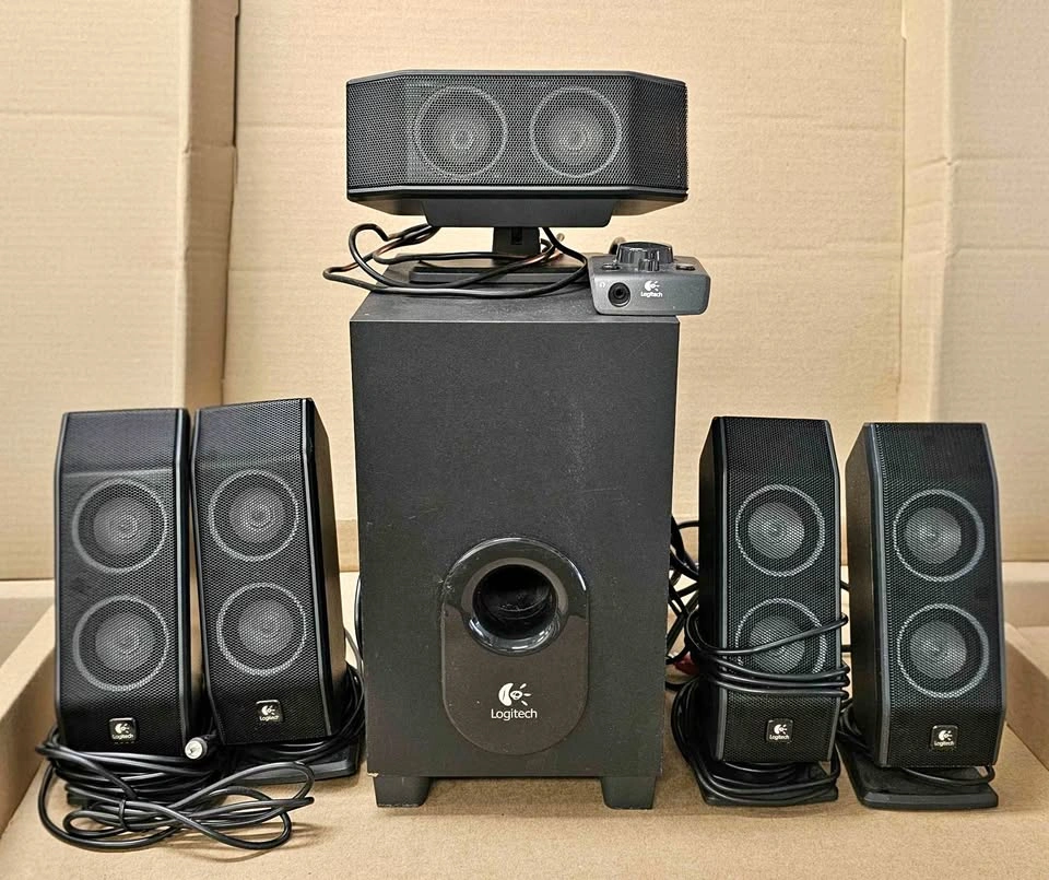 Logitech X-540 5.1 Surround Sound PC Speaker System