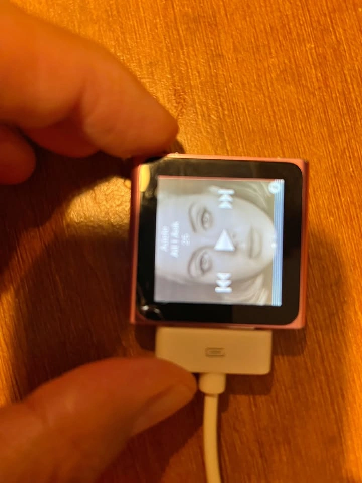 apple iPod nano 6th Generation with cable