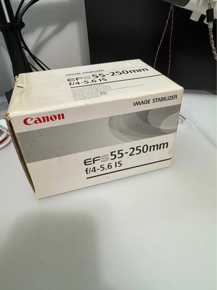 Canon EFS 55-250mm lens - photo 4