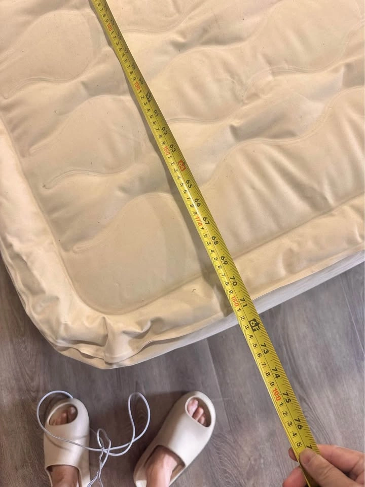 AeroBed Twin Air Mattress (Double High, 24") with Pump & Remote - photo 5