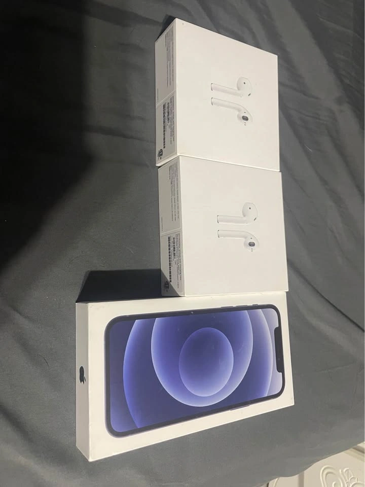phone and airpod boxes - photo 2