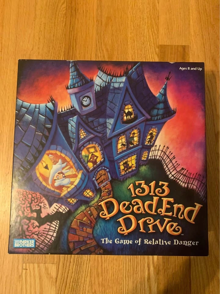 1313 Dead End Drive 2002 board game / CIB