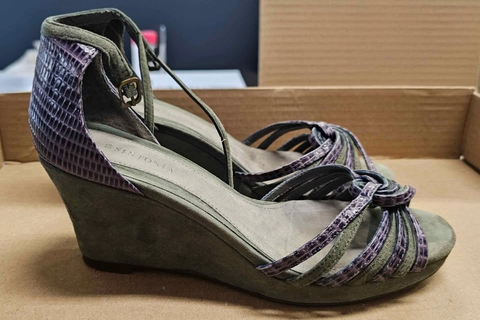 Sintonia All-Leather Olive Green & Purple Wedge Sandals 6.5 - photo 3