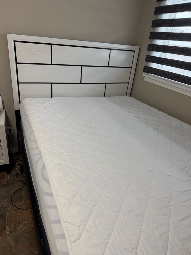 Queen Bed Frame - photo 2