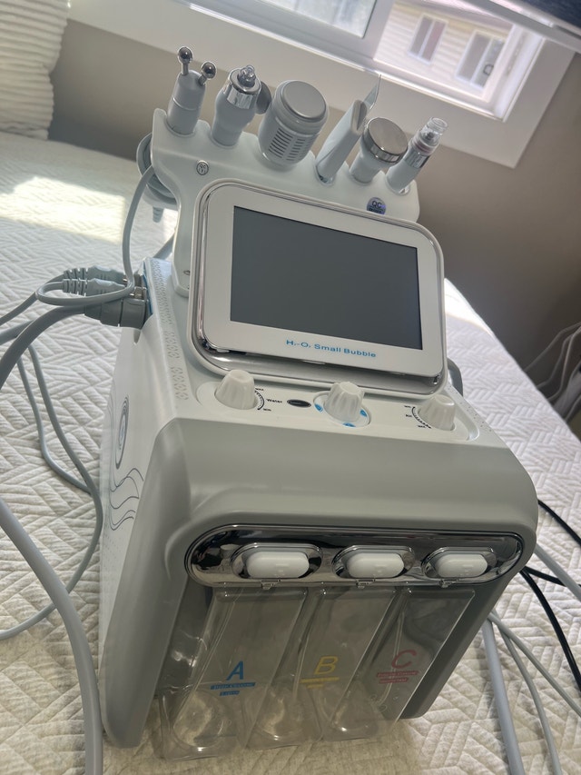 H202 Small Bubble Facial Machine