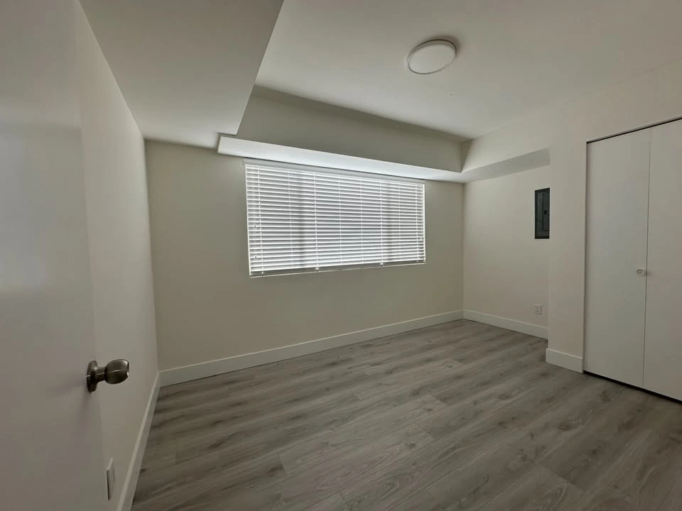 2 Beds 1 Bath - House - photo 4