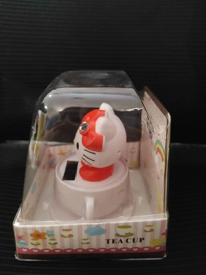 Kitty Nodding Solar Powered Figure - Brand New - photo 2