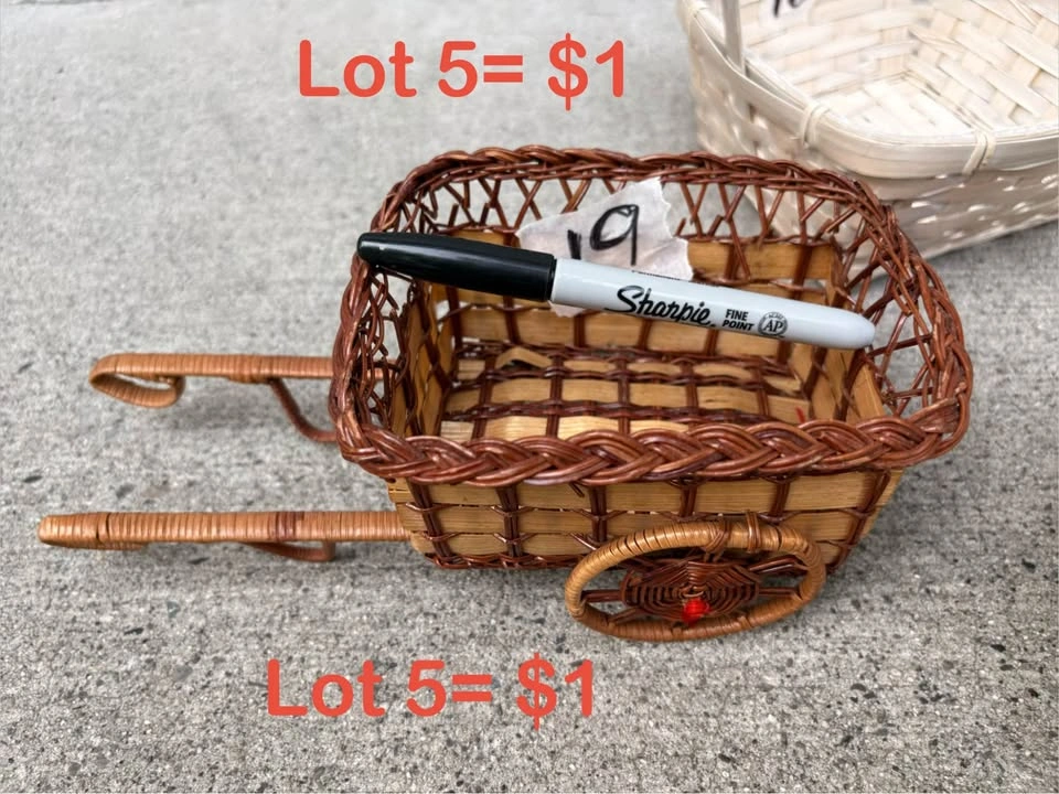SALE Assorted Wicker and Woven Basket Lots - photo 5
