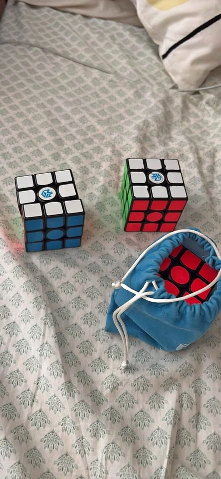 gan 365 rubiks cubes