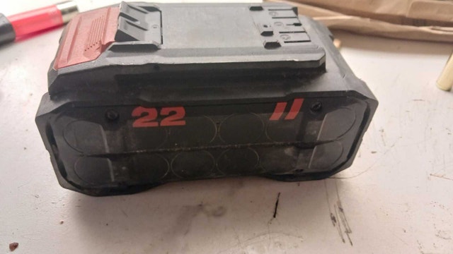 Hilti battery