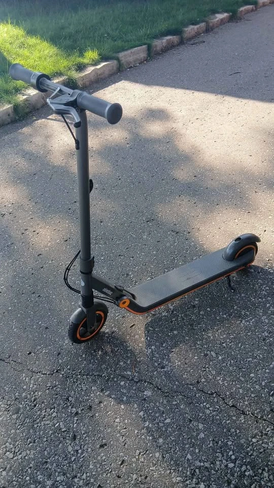 Ninebot ekick electric scooter - photo 2