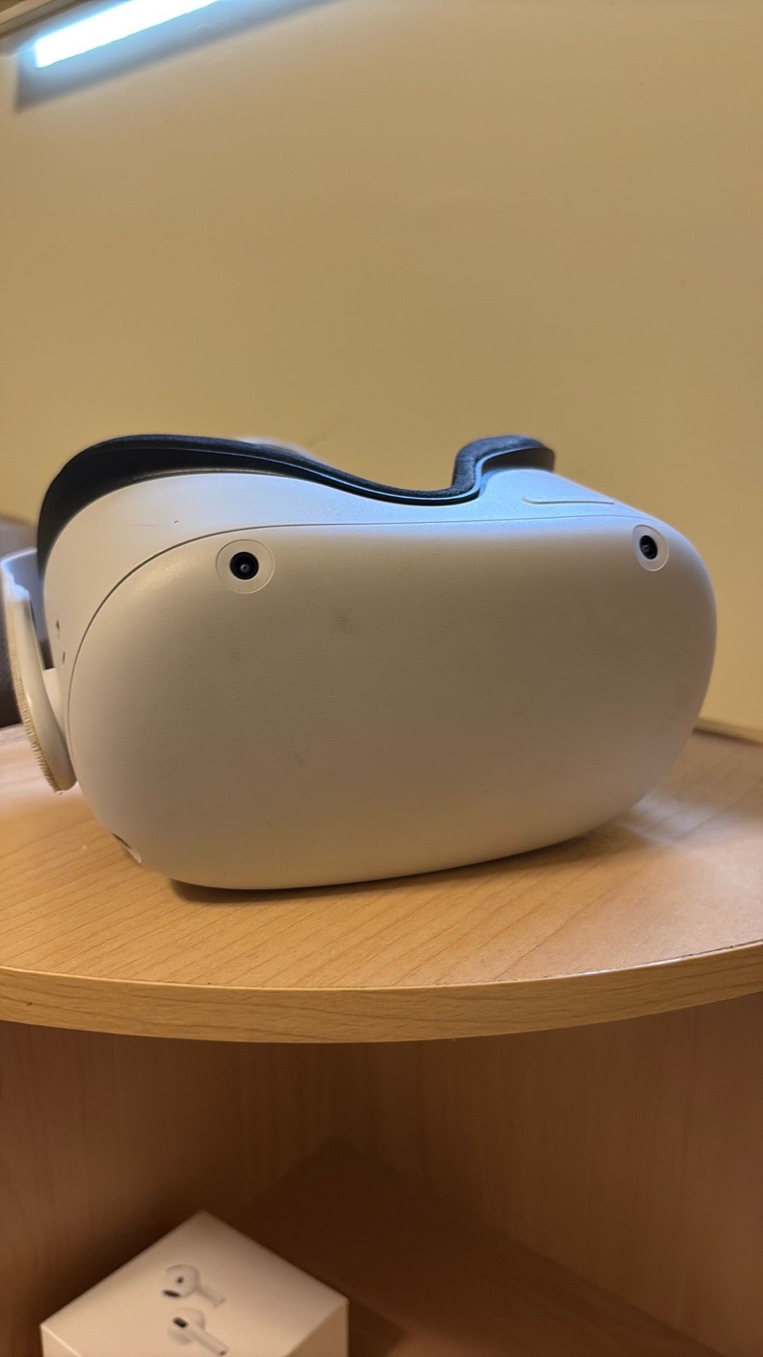 Meta quest 2 vr headset