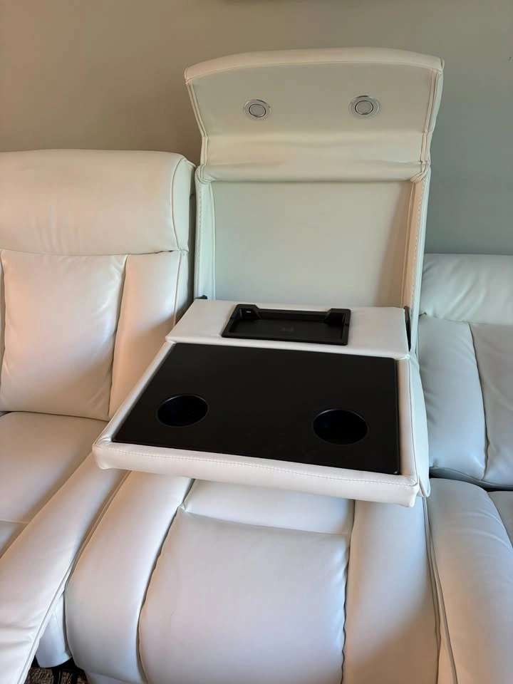 White 84'' Power Double Reclining Sofa with Power Headrest - photo 3