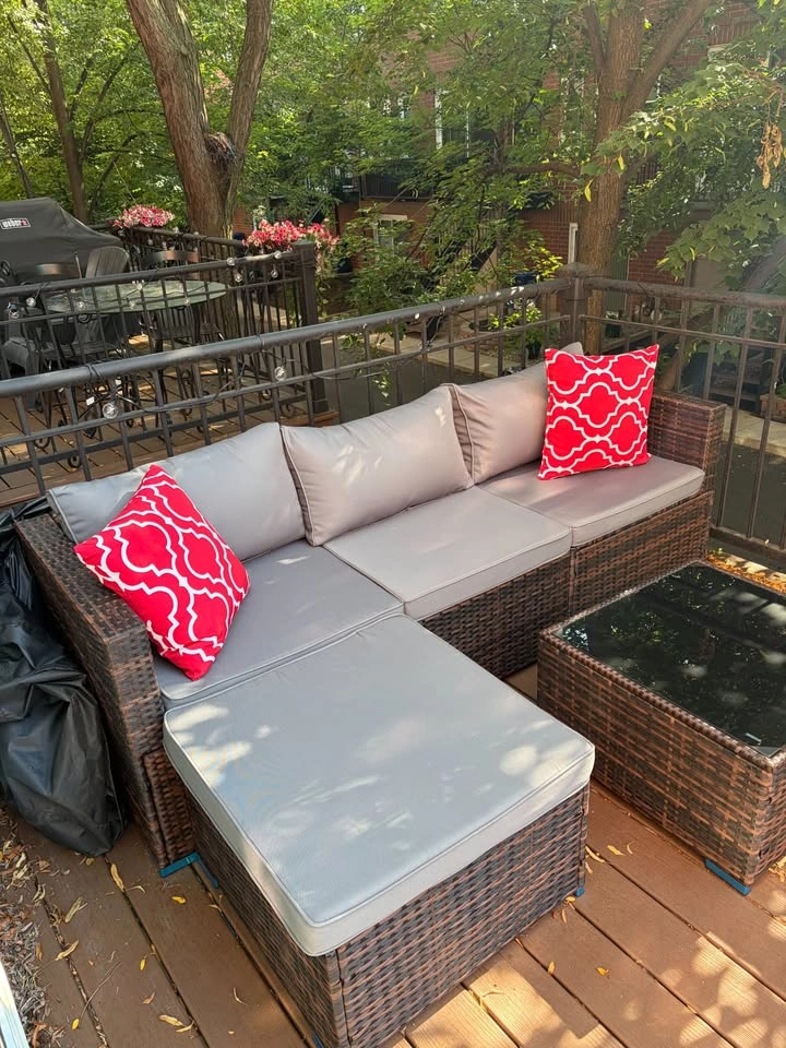 Deck furniture 80"wide (new) + water proof cover - photo 2