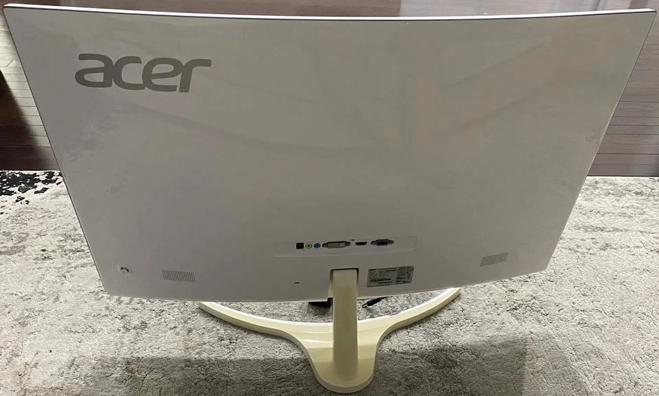 Rare Find: Fully White 32" Acer Curved Monitor - photo 2