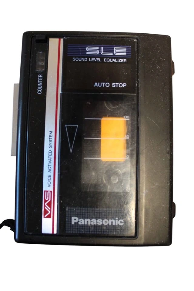 Panasonic RQ-330 Mini Cassette Recorder - photo 2