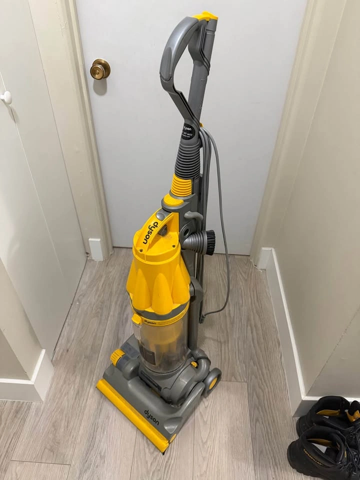Dyson Upright Vacuum Cleaner Yellow/Grey - photo 2