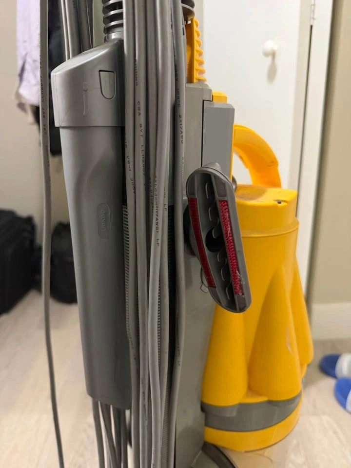 Dyson Upright Vacuum Cleaner Yellow/Grey - photo 5