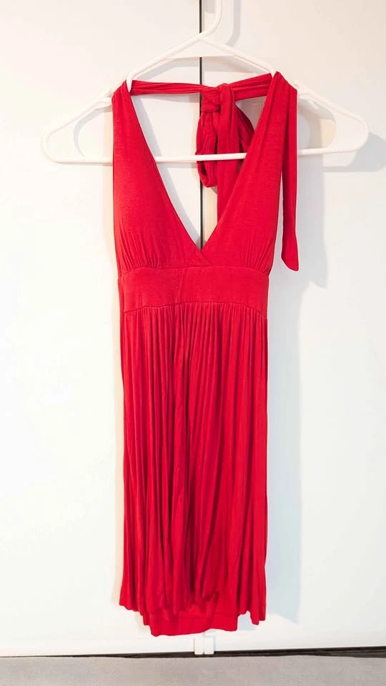 Flowy Cute Summer Dresses small-medium - photo 2