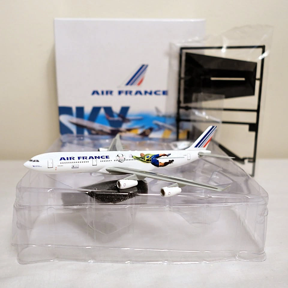 Vintage Sky Club 1:400 Air France A340-311 World Cup '98 Model