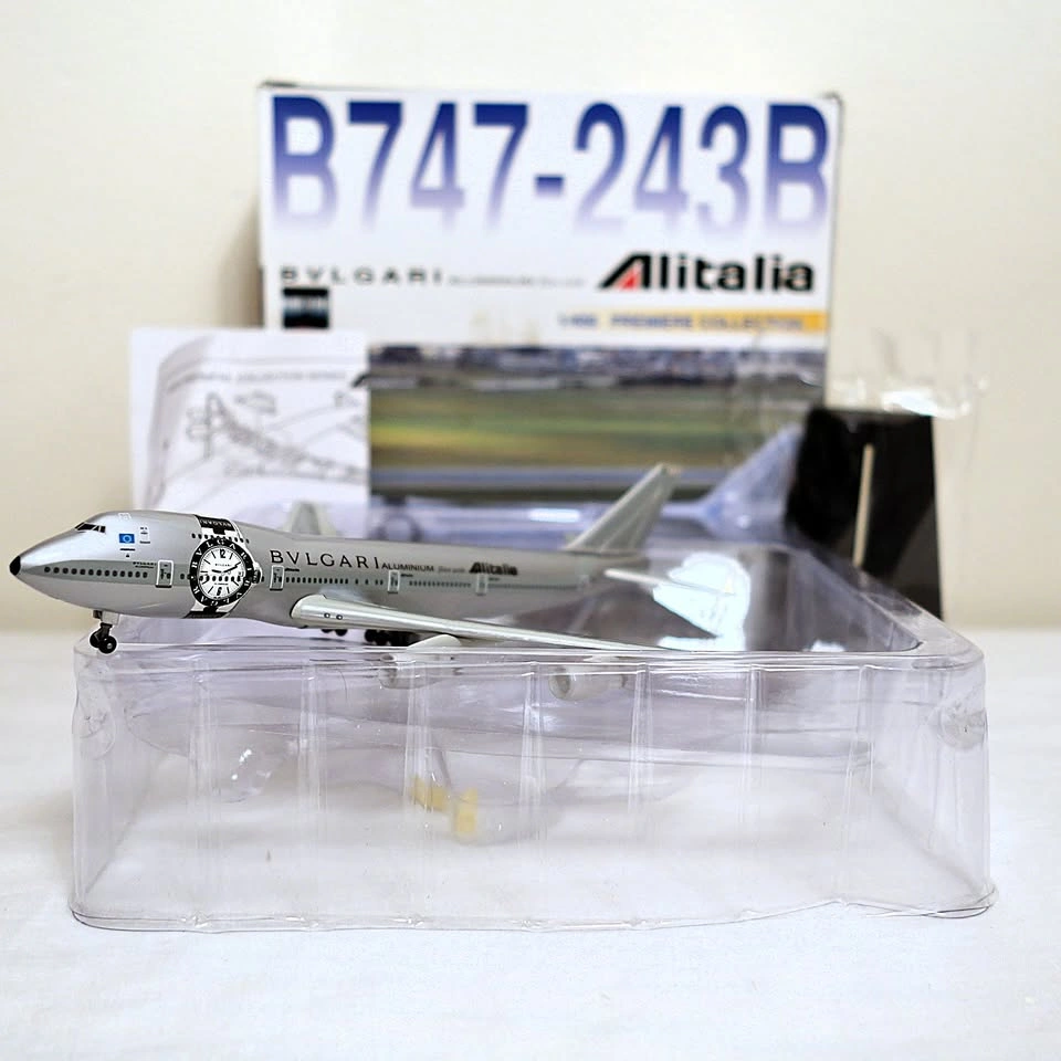 Vintage Dragon Wings Bvlgari Alitalia B747-243B 1:400 Model
