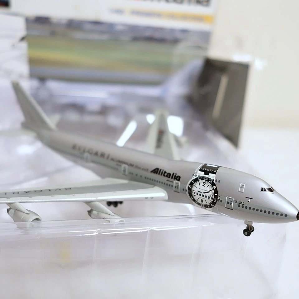 Vintage Dragon Wings Bvlgari Alitalia B747-243B 1:400 Model - photo 3