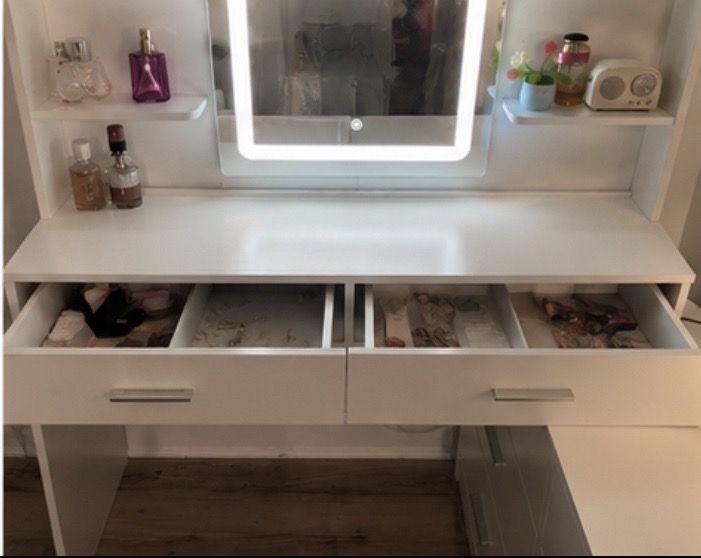 White Vanity Desk with Storage Drawers | Makeup Vanity or Desk - photo 2