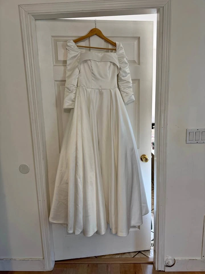White Long Sleeve Satin Wedding Dress